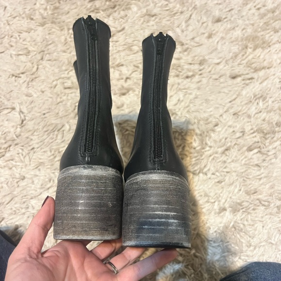Free people essential Chelsea boot - Picture 4 of 5